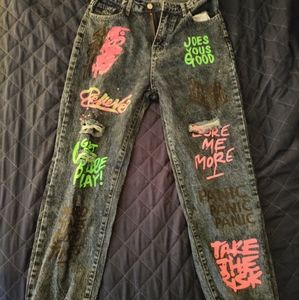 Graphic Skater Jeans